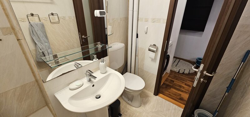 Titan, parc Titanel, Scoala 196,